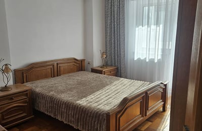 Alquiler de un cómodo piso de 3 habitaciones, 75 m², en la de Zona Stadion, Constanța, Rumanía